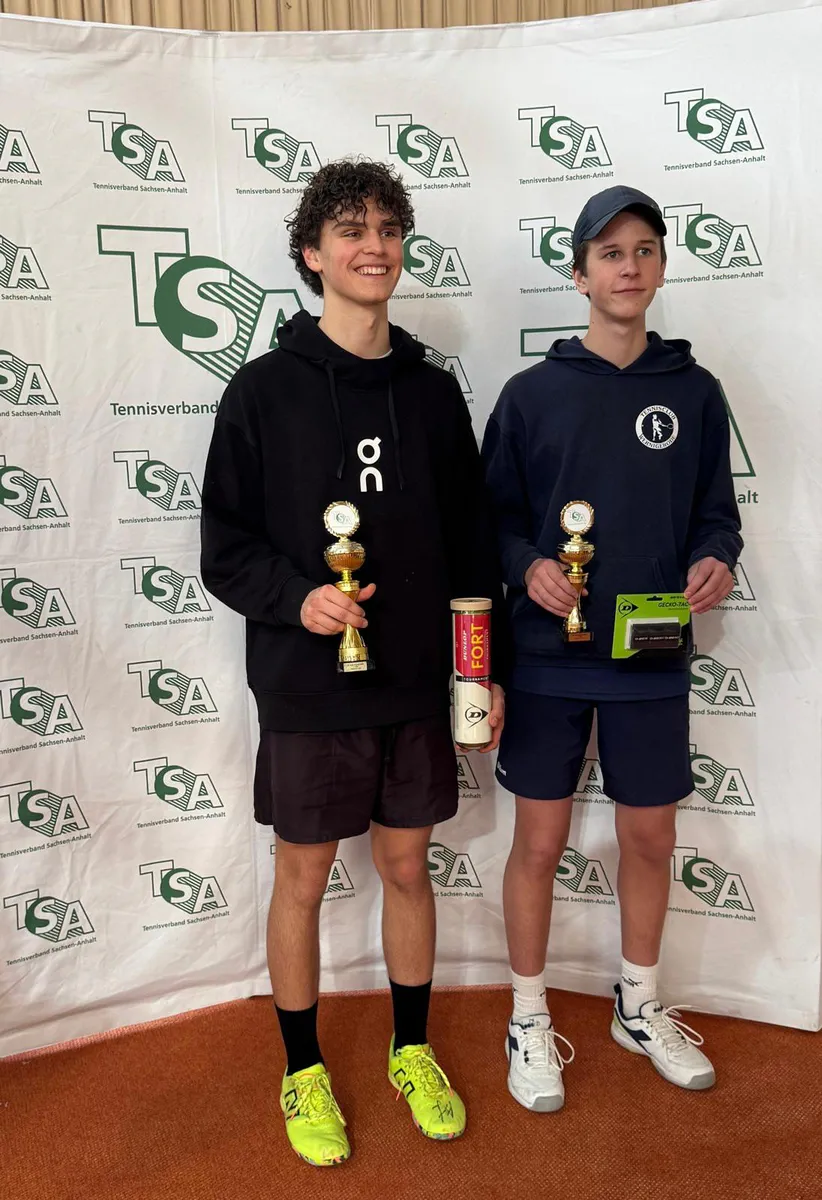 Triumph bei den TSA-Hallenlandesmeisterschaften: Lennox Wolke ist U18-Meister und Noah-Erik Hilderbrandt sichert sich einen tollen 3. Platz!